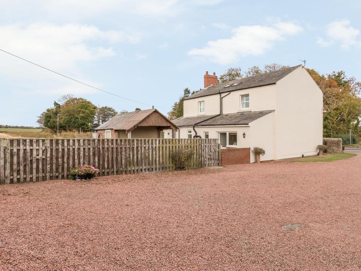 St Cuthbert'S Cottage Beal Exterior foto